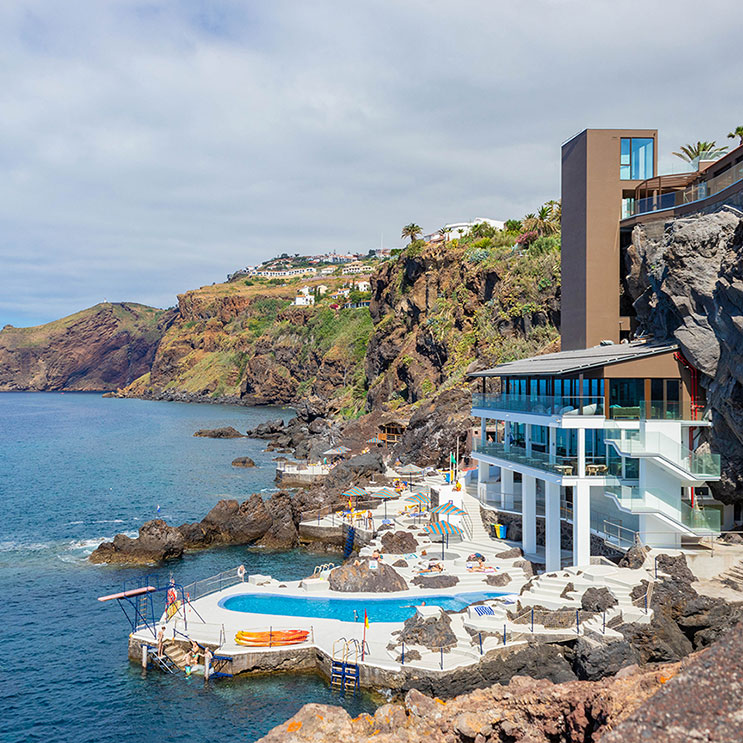 Exklusiver Strandurlaub im Sentido Hotel, perfekt für Entspannung und Aktivitäten am Meer.